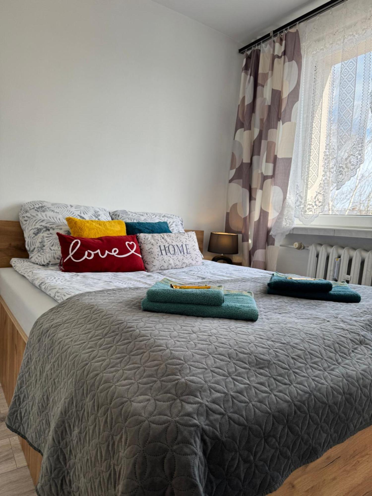 Apartament -Jak W Domu- Czeladz 60M2 Centrum Katowic 10Km Eksteriør bilde